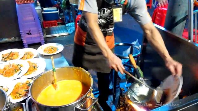 THIP SAMAI - Best Pad Thai in Bangkok / ЛУЧШИЙ ПАД ТАЙ в Бангкоке смотреть онлайн
