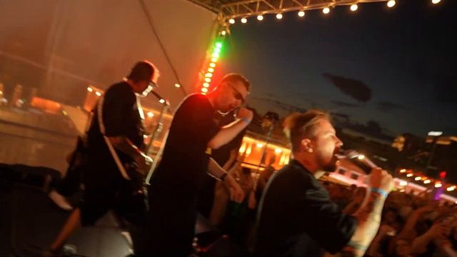 The Translators - Диван в Рязани (Rammstein - Sonne cover) #thetranslators #rammstein #рок смотреть онлайн