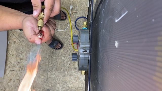 Холодильник убийца, как простой ремонт может привести к травме, замена 12 фреона на 600 мошеники смотреть онлайн