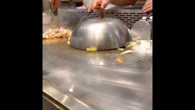 Teppanyaki wow Yummy! HALAL смотреть онлайн