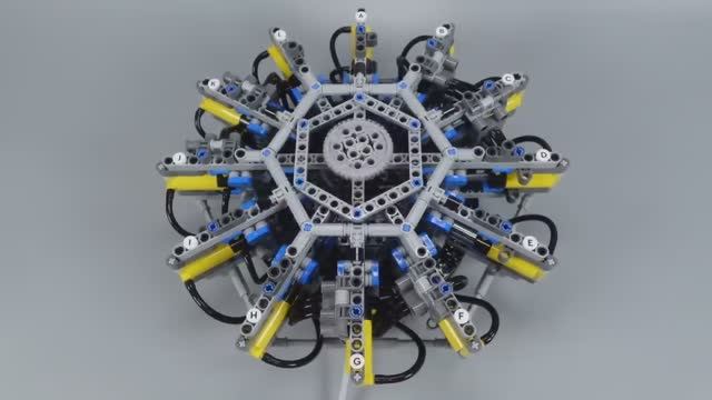 Запуск двигателей Lego с воздушным приводом | Running Lego Engines with Air смотреть онлайн