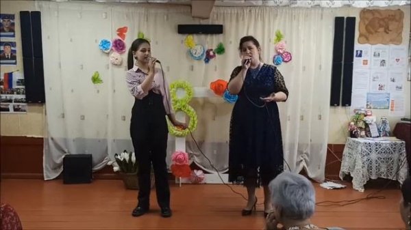 Песня МАЛЕНЬКАЯ СТРАНА в исполнении Софии Яшкиной и Светланы Дорожкиной