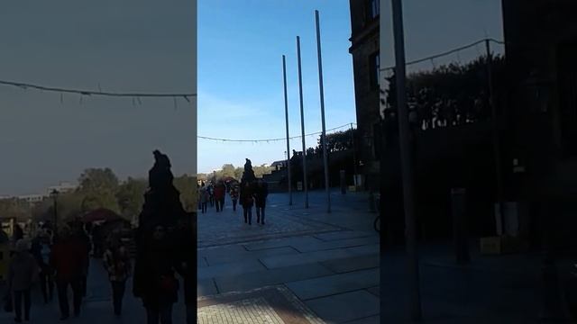 Дрезден Дворцовая площадь смотреть онлайн