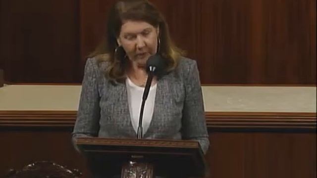 Rep. Kirkpatrick calls for renewed focus on jobs смотреть онлайн