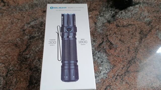 Olight M2R PRO - ultratactical LED flashlight with 1800 lumens - quick indoor presentation смотреть онлайн