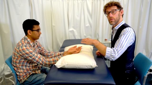 How To Check for Carpal Tunnel Syndrome - Dr Gill смотреть онлайн