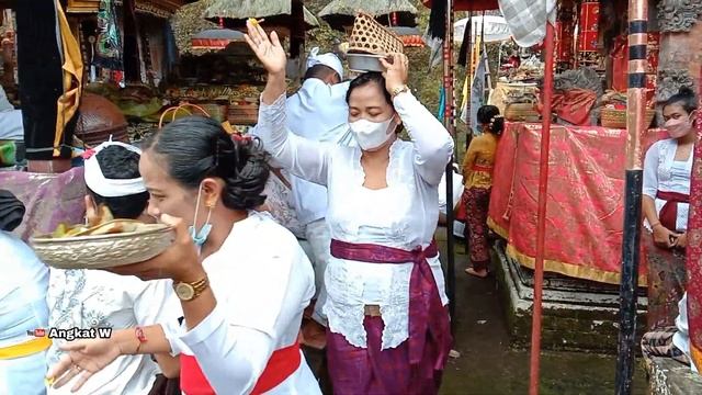 Sepemedal Ida Bhatara Ratu Gede Ring Pujawali Pura Mas Medewi, Br. Tegal смотреть онлайн