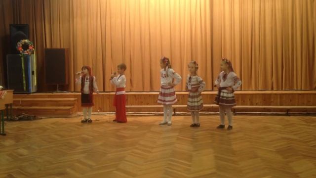 Песня "Моя чорнобривая" в исполнение семилеток смотреть онлайн