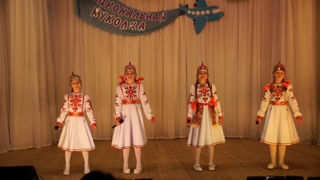 Детская чувашская песня - Икĕ пĕчĕк сар автан //чăваш юрри // Children's Chuvash song // смотреть онлайн