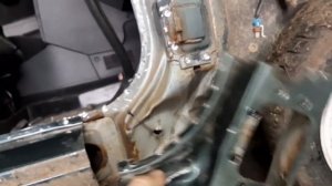 Высверлил порог. замена порога.