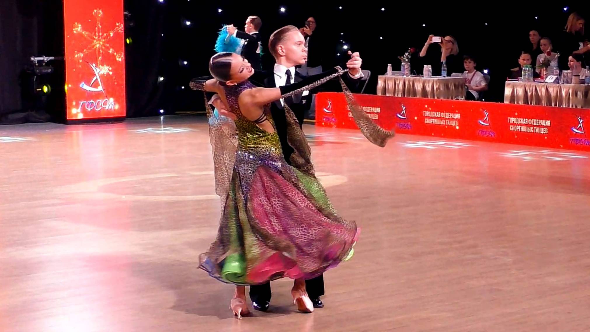 Юниоры-1, St (Open): вальс, танго, венский вальс, фокстрот, квикстеп. Belarus Open Cup 2024 (Минск) смотреть онлайн