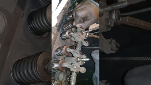 Regulado de valvulas en dos tiempos смотреть онлайн
