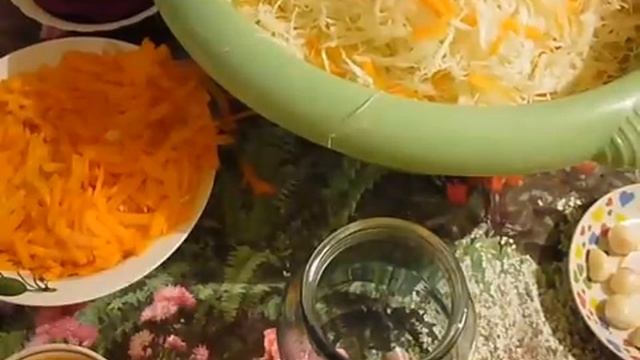 Пикантная маринованная капуста. смотреть онлайн