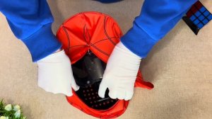 Короткий обзор на маску Человека-паука (Spider-man). A short review of the Spider-man mask.