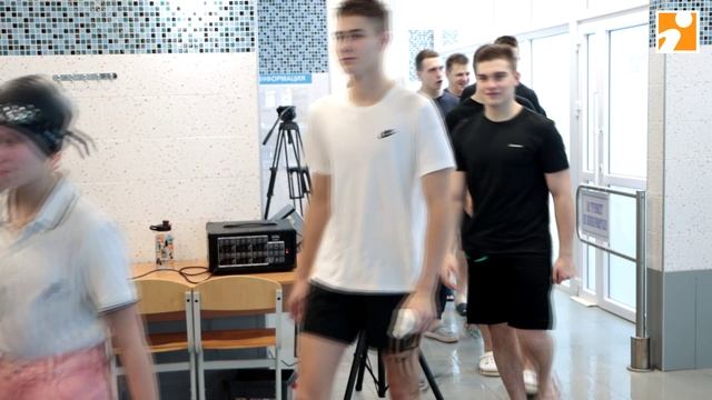 В австралийском стиле: В Твери впервые состоялись заплывы на Кубок «Дельта» смотреть онлайн