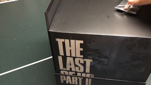 The Last of Us Part 2 Collectors Edition unboxing!! So sick!! смотреть онлайн