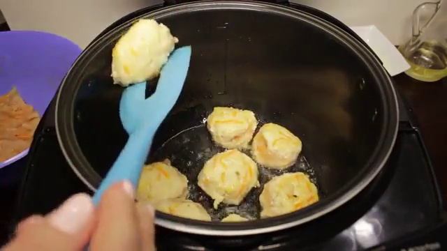 ВКУСНЫЕ КУРИНЫЕ КОТЛЕТЫ смотреть онлайн