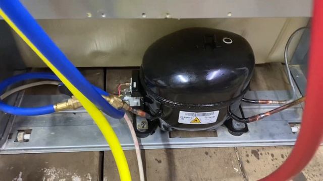 Холодильник хотпоинт Аристон не морозит ремонт смотреть онлайн