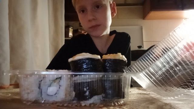 самый короткий мукбанг роллы в котором больше всего роллов смотреть онлайн