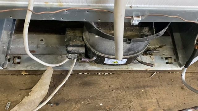 Холодильник индезит нет холода смотреть онлайн