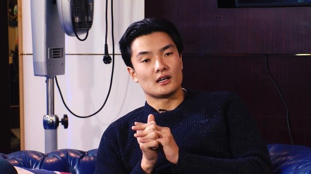 Urban Talk S01E03 - Мартын 8 смотреть онлайн