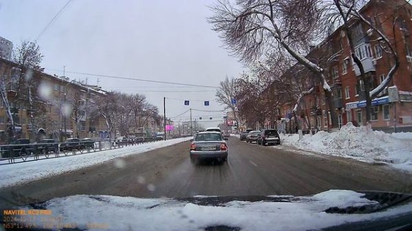 Navitel RC3 PRO (основная камера в 2K), светлое время