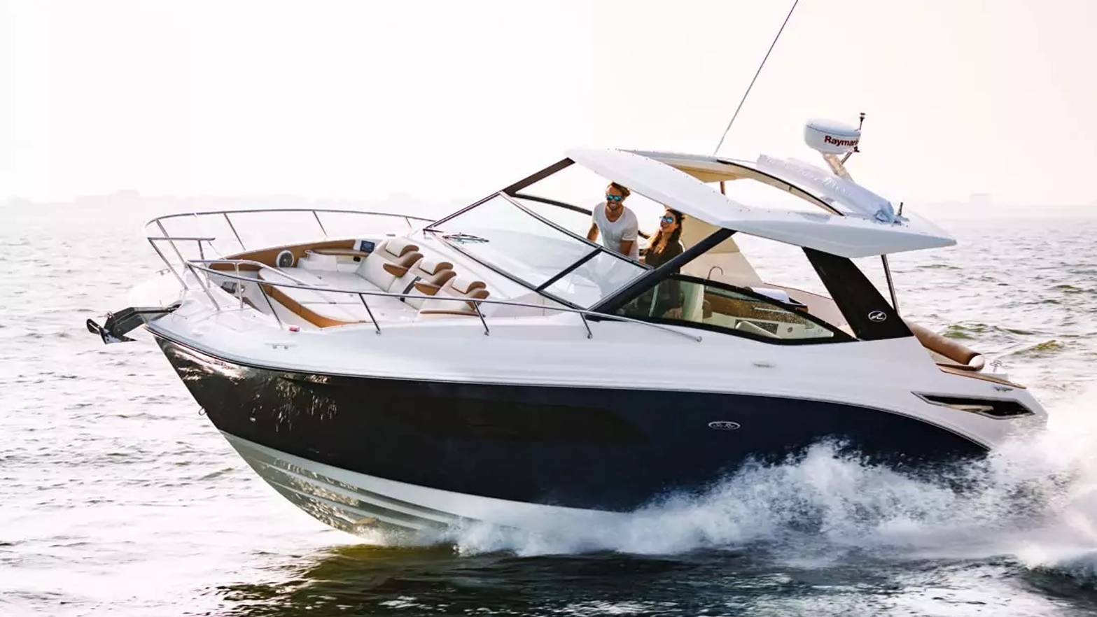 Катер Sea Ray 320 Sundancer - обзор