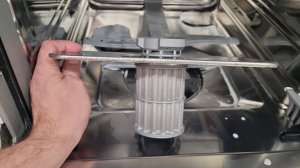 Как почистить фильтр в посудомоечной машине