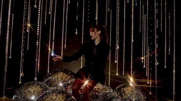 izna 'IZNA' MV перезалив с ютуба