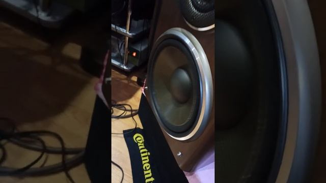 Kenwood KA-7090R And Kenwood LS-M7
