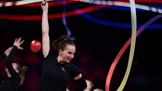 Музыка для художественной гимнастики - Track 690 | DYES IWASAKI feat. Lily Mizusaki - Reflection смотреть онлайн