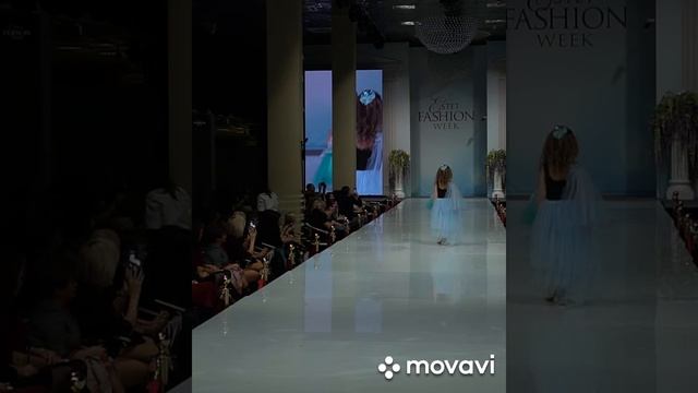 Мой первый выход на большой подиум смотреть онлайн