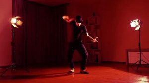 Дима Масленников танцует!