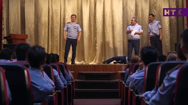 Патруль - Глотай стекло! [Шоу талантов – часть третья] смотреть онлайн