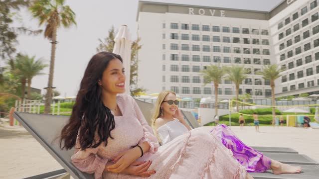 THE BEACH EXPERIENCE V3 смотреть онлайн