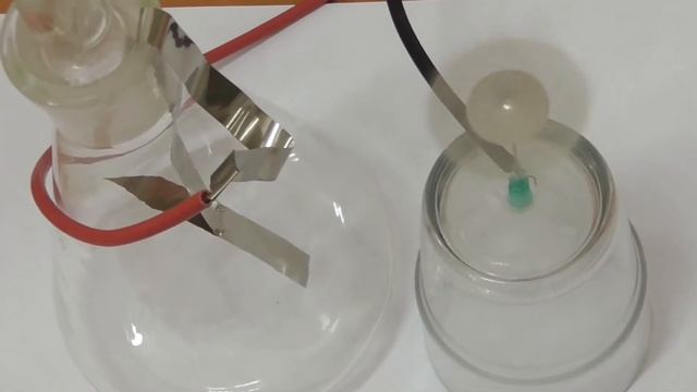 Электроскоп и ионный мотор [] Electroscope and ion motor смотреть онлайн
