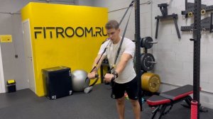 Отжимания в петлях TRX