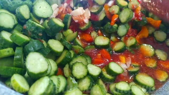 ВСЕГО 17 МИНУТ И ЛЕЧО ИЗ ОГУРЦОВ "ХРУСТИК" НА ЗИМУ С ПОМИДОРАМИ ГОТОВО! смотреть онлайн