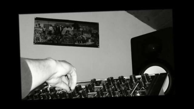 Moog Voyager RME Acid Midnight Session смотреть онлайн