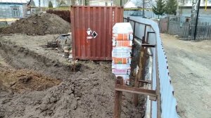 Копаем котлован 240 м2 для фундамента УШП  20.04.2023