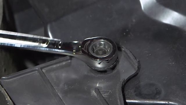 Milwaukee® Ratcheting Combination Wrench смотреть онлайн
