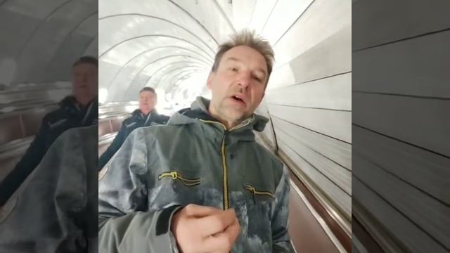 В СОЦИУМЕ ВАЖНО УМЕТЬ БЫТЬ В РАЗНЫХ РОЛЯХ 🕹️🎭. Контексты меняются, меняются задачи для психики 🖌️ смотреть онлайн