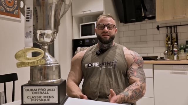 Как выбрать тренера? Why I work with Darren Farrel смотреть онлайн