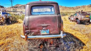 Неожиданная находка: Поле заброшенных машин