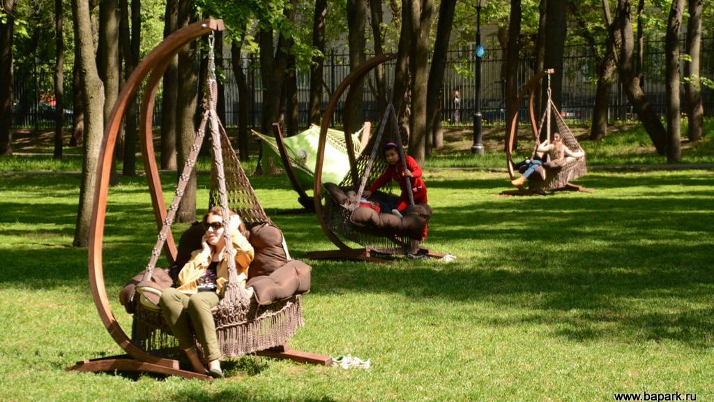 Пример рекламы в парках. Фасад Медиа Групп смотреть онлайн