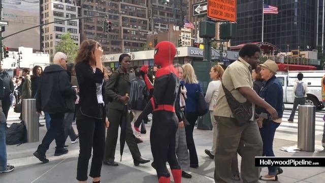 Tom Holland and Zendaya Filming Stunt Scene for Spider-Man: Far From Home in NYC смотреть онлайн