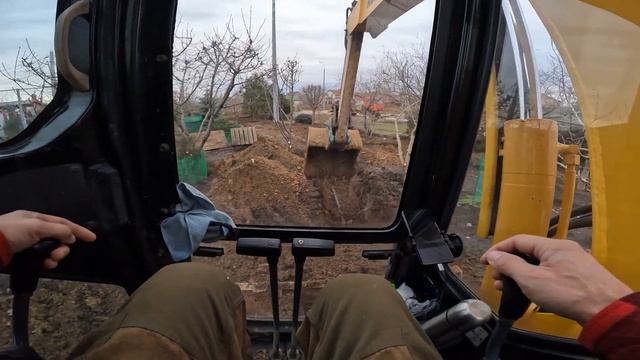 Крайняя работа 2023. Мини экскаватор. Болтовня. Работа на экскаваторе. Komatsu смотреть онлайн