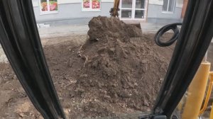 Планировка. Он же маленький. Мини экскаватор.