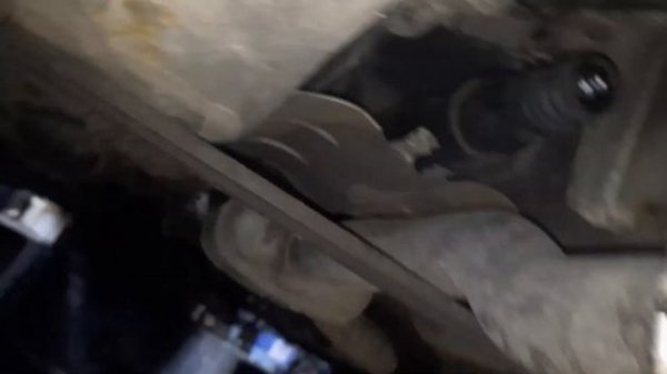 Замена подвесного подшипника Mercedes 211