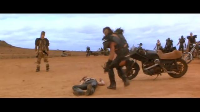 Mad Max 2: el chico del boomerang o el pequeño Conan смотреть онлайн